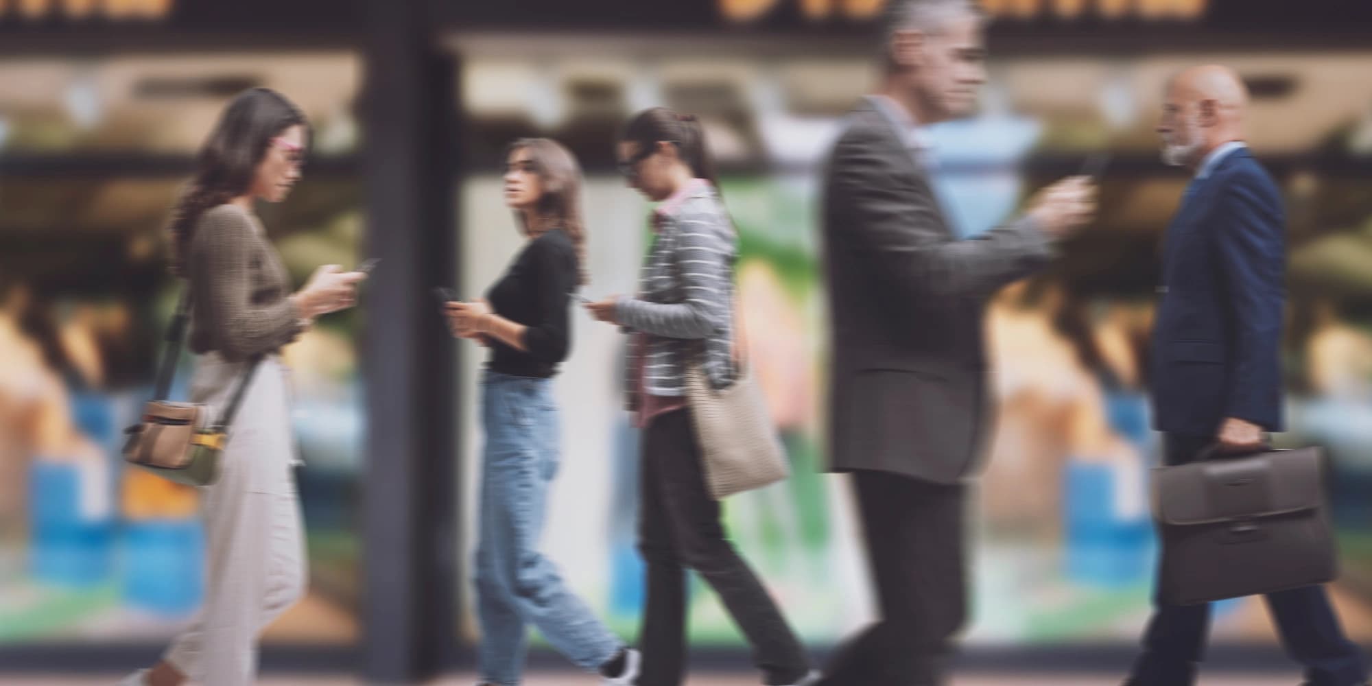 Top 10 Common Scams Happening Right Now — And How to Avoid